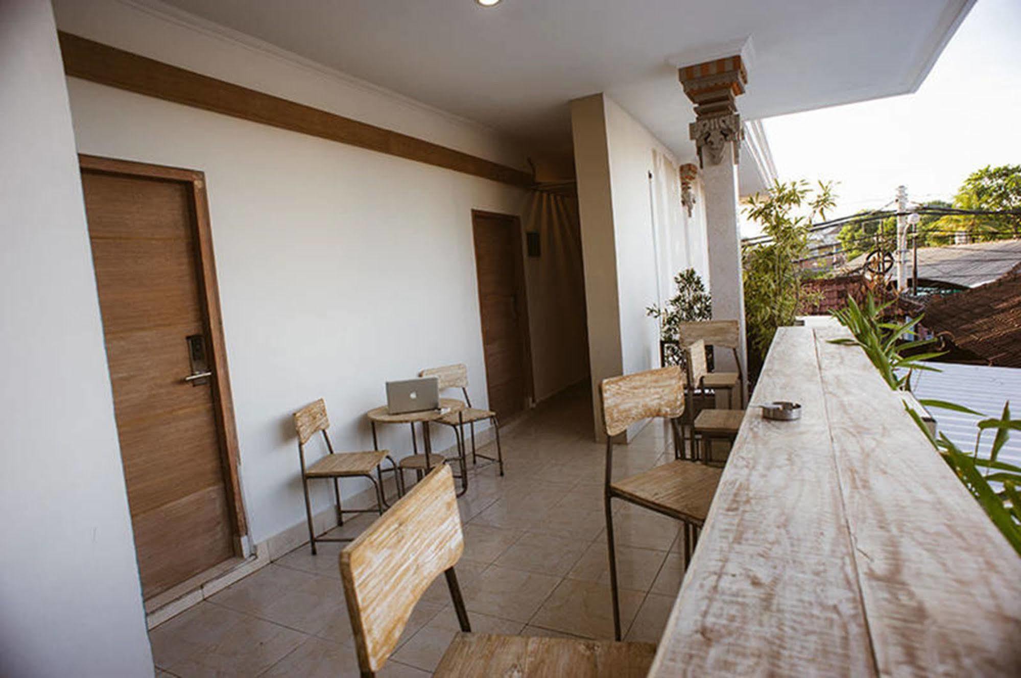Bedplus Backpacker Kuta Legian Εξωτερικό φωτογραφία